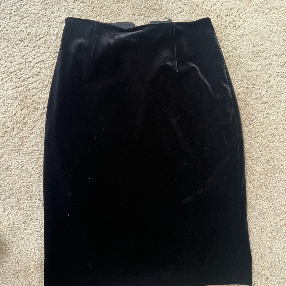 White House Black Market Velvet Skirt